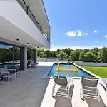 House Lina 2346 度假居 Štokovci