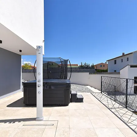 Tatil Evi House Lina 2346 Štokovci