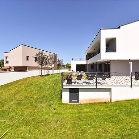 Holiday home House Lina 2346 Stokovci