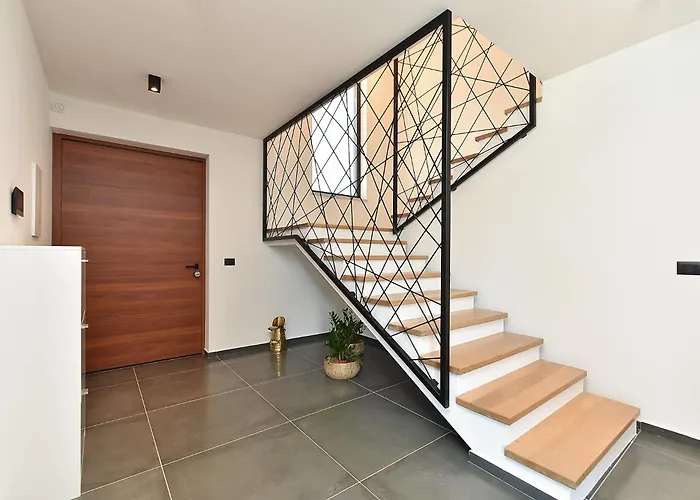 House Lina 2346 펜션 Štokovci