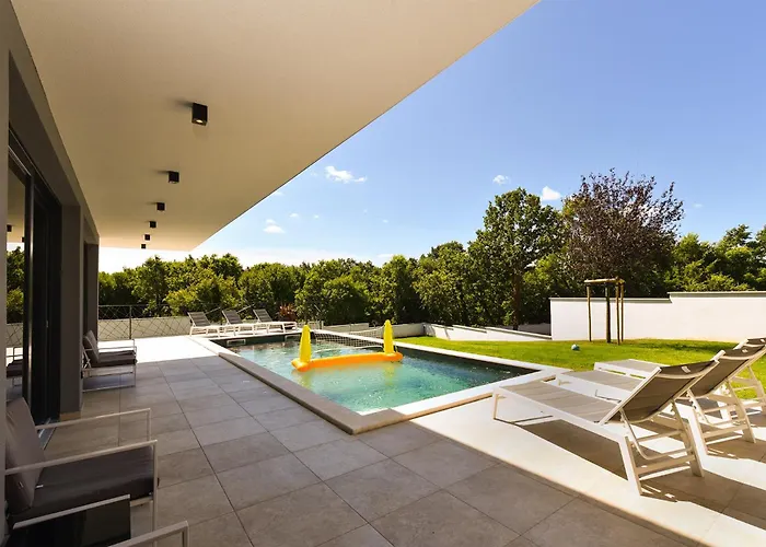 House Lina 2346